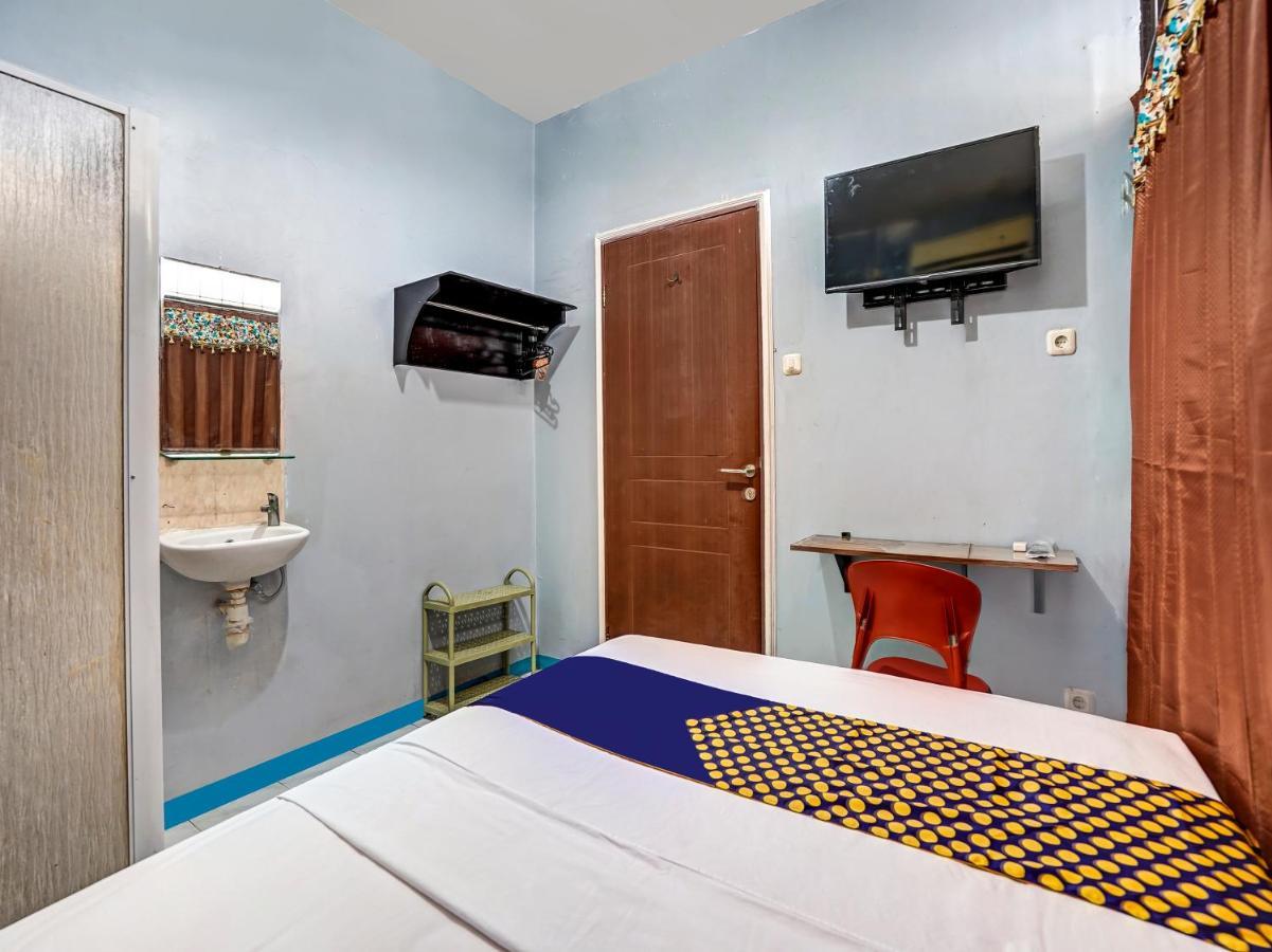 Hotel Spot On 90147 Gosepa Ambengan Plaza à Sorabaya Extérieur photo
