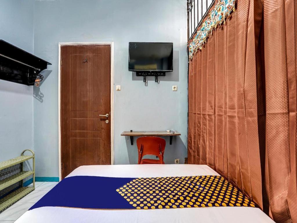Hotel Spot On 90147 Gosepa Ambengan Plaza à Sorabaya Extérieur photo