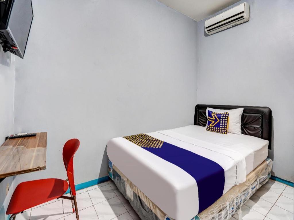 Hotel Spot On 90147 Gosepa Ambengan Plaza à Sorabaya Extérieur photo