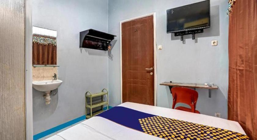 Hotel Spot On 90147 Gosepa Ambengan Plaza à Sorabaya Extérieur photo